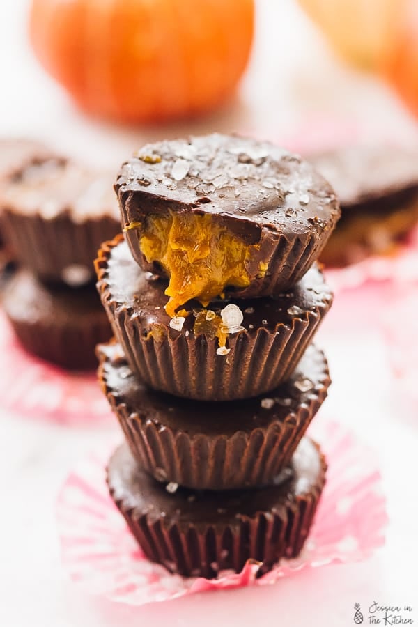 Healthy 4-Ingredient No-Bake Salted Caramel Cups